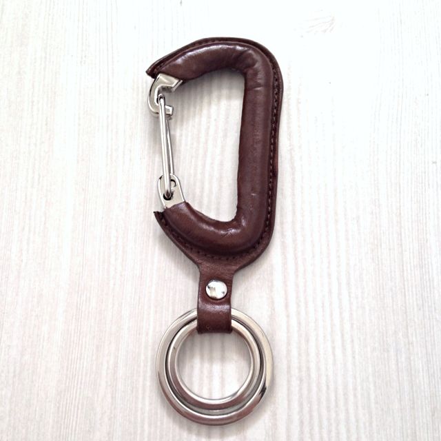 Leather carabiner keychain store