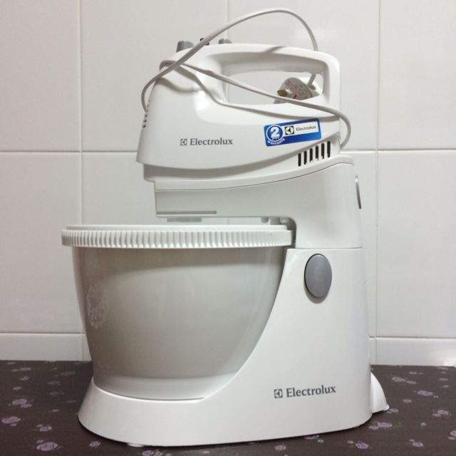Electrolux Stand Mixer EHSM 2000, TV & Home Appliances, Kitchen