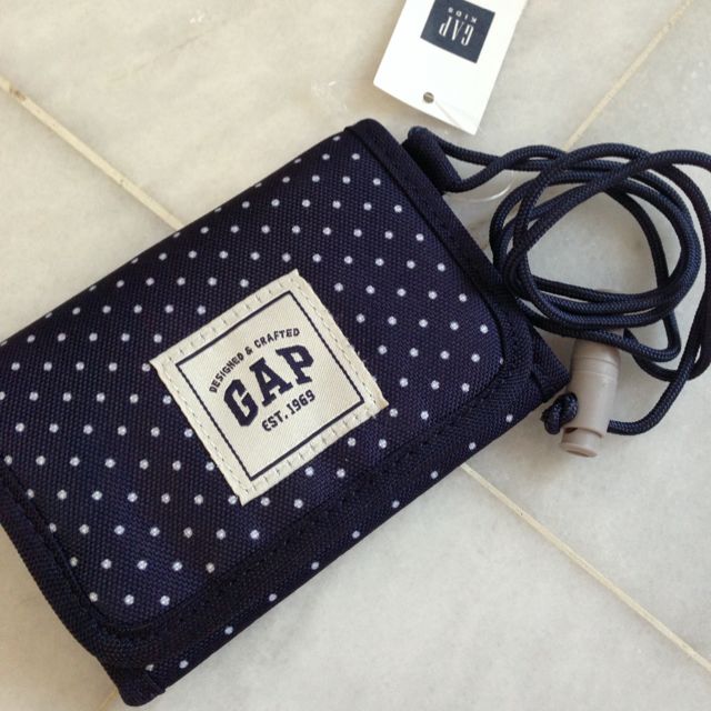 Gap kids wallet deals