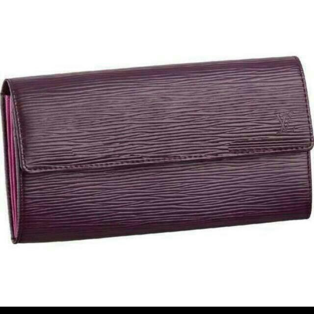 Louis Vuitton - Sarah Epi Leather Wallet Cassis