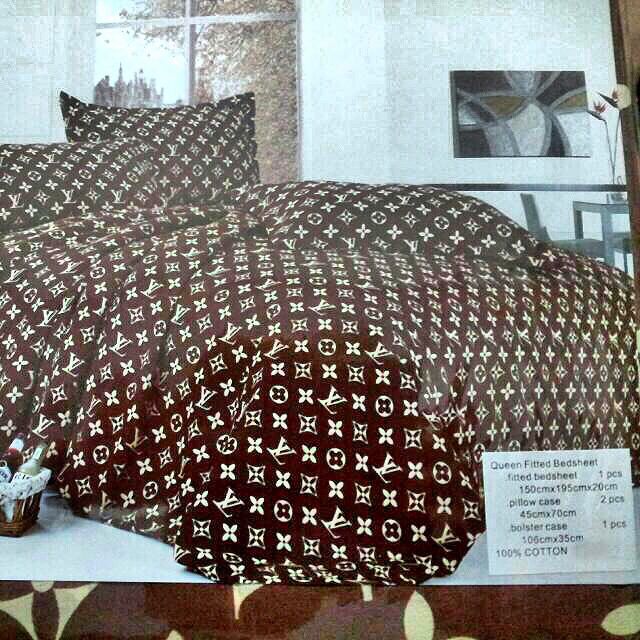 LV Fleece Blanket, Furniture & Home Living, Bedding & Towels on Carousell