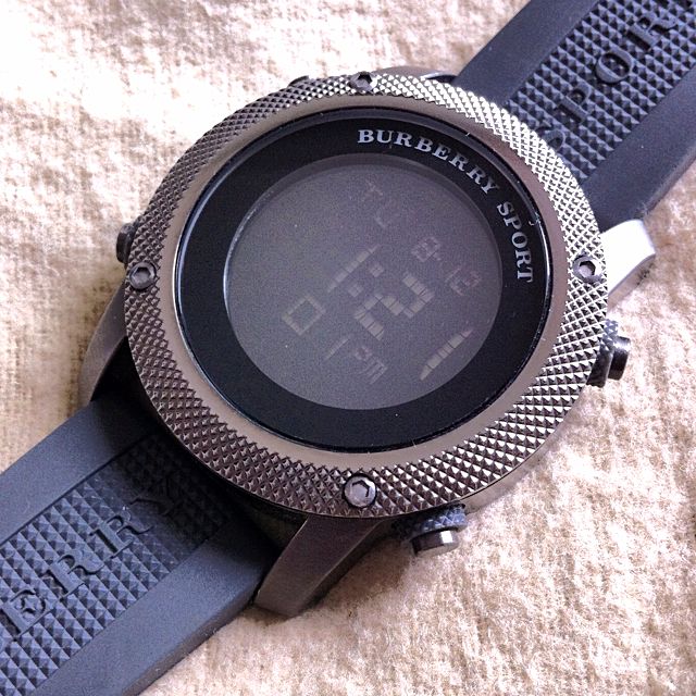 Burberry smart shop watch