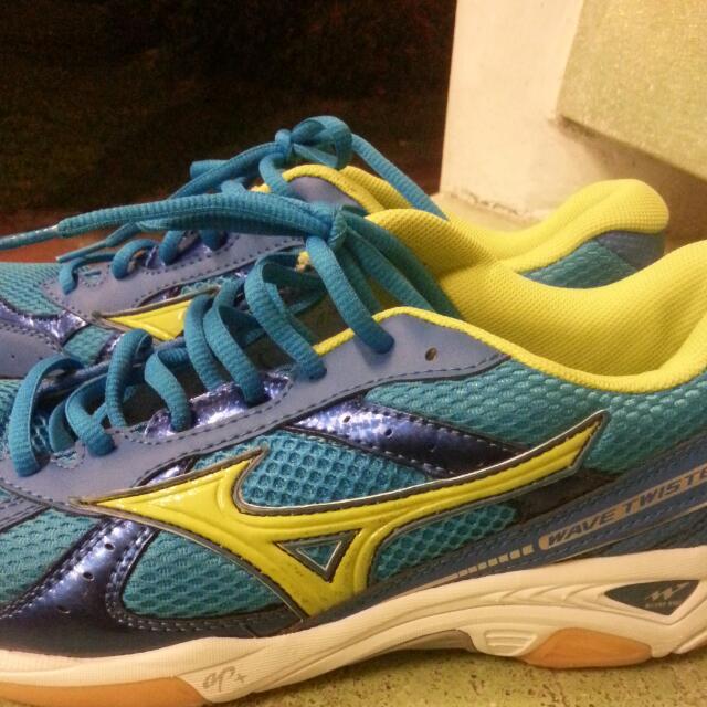 Mizuno wave twister 2 blue top