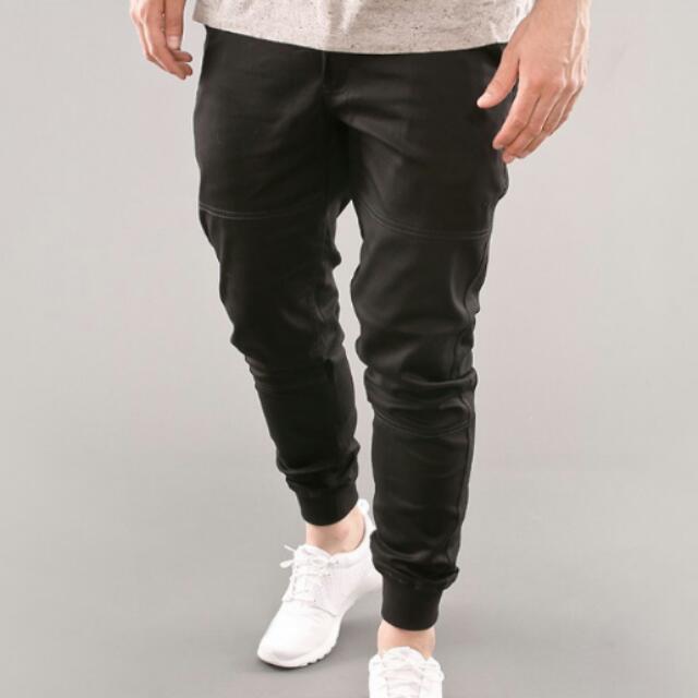 Publish legacy sales jogger black