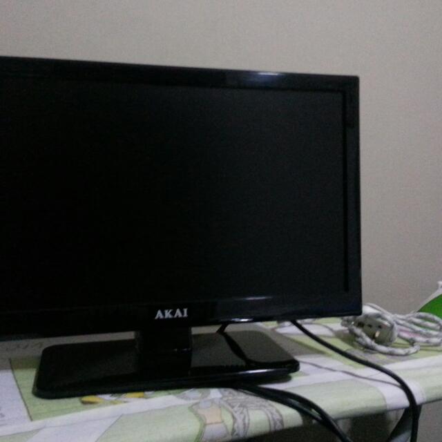 Akai TV / External Computer Screen 19", Furniture & Home Living, Furniture, TV Consoles on Carousell