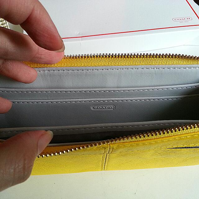 coach lemon wallet