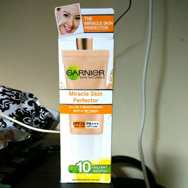 BNIB Garnier Miracle Skin Perfector (Tinted Moisturizer), Beauty