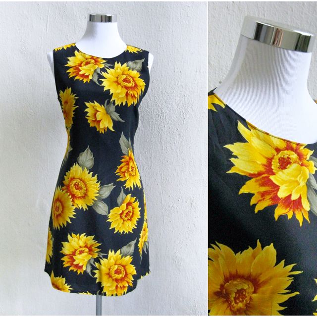 Retro 90 s Give Me Sunny Days Sunflower Shift Dress Women s Fashion Dresses Sets Sets or Coordinates on Carousell