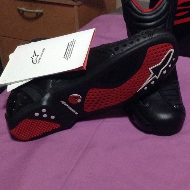 Alpinestars SMX 1.1 Motorcycle Boots Cars on Carousell