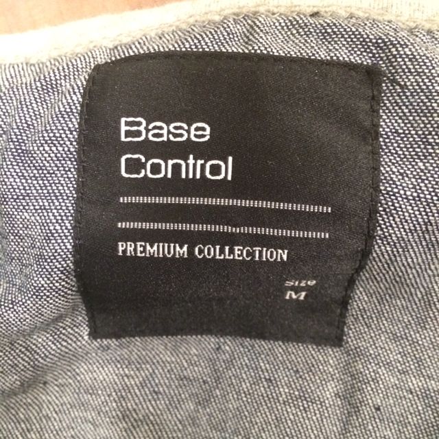 Base Control Tee (Category: Tshirts & Polo Shirts) located in Singapore. Submitted by Jay_lim (Listing ID 6464116, Image 3). Description: .