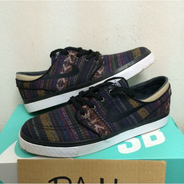 janoski hacky sack