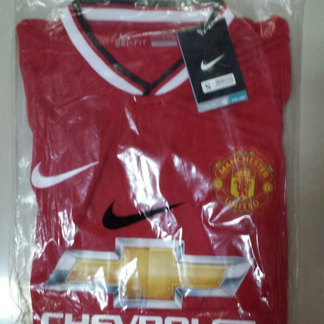 Man Utd Home Jersey, Sports Equipment, Sports & Games, Racket & Ball Sports on Carousell