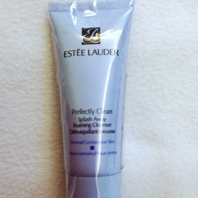 estee foaming cleanser