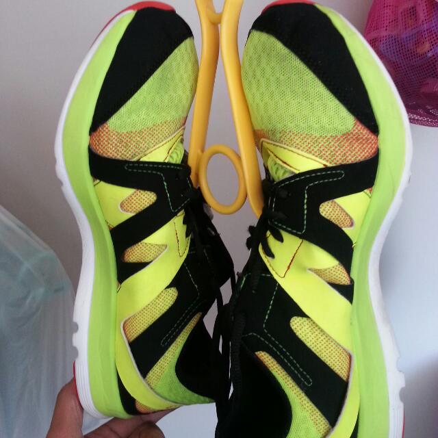 Reebok Sublite Duo Flow. US 10.5 Men s Fashion Activewear on