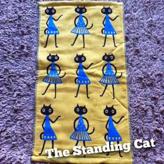 Dancing Cats Rectangular Towel (yellow)