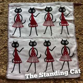 Dancing Cat Square Towel (white)