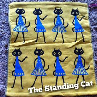 Dancing Cat Square Towel (yellow)