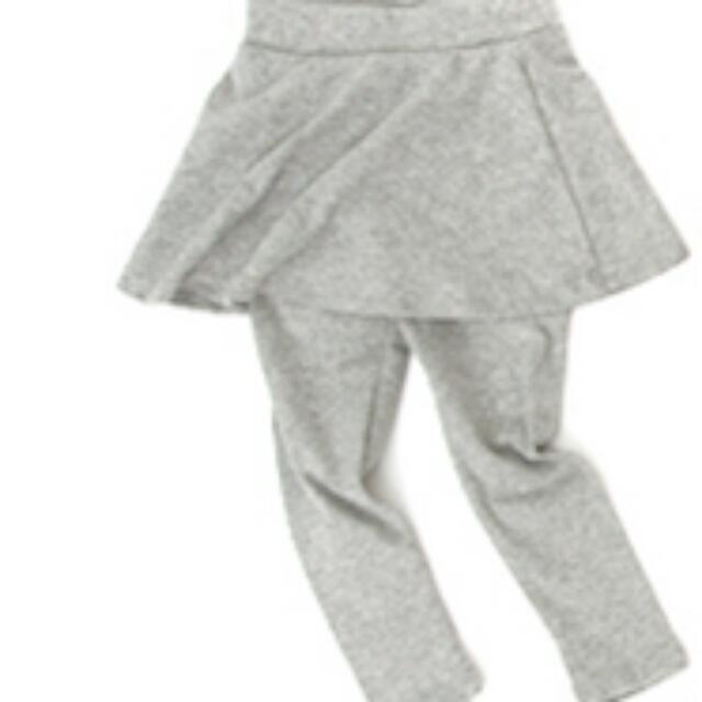 Fril Skirt Leggings (Category: Babies & Kids Fashion) located in Singapore. Submitted by jinihii (Listing ID 6989746, Image 2). Description: .