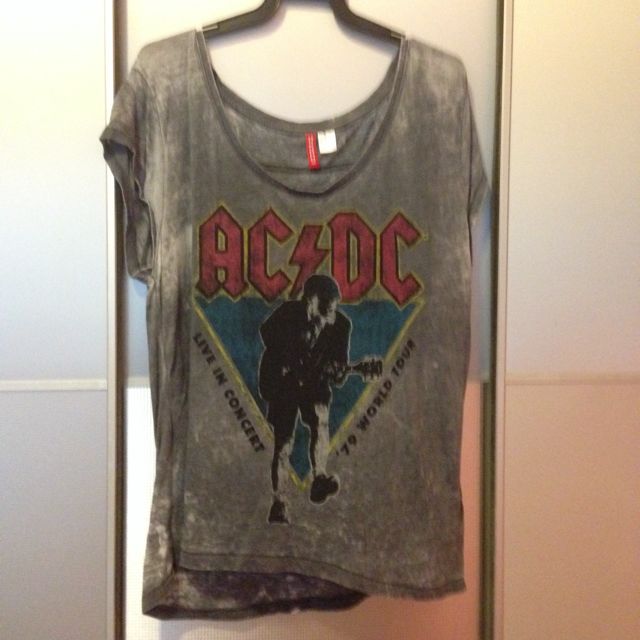 Acdc Faded Grey Tee From H M Women S Fashion On Carousell