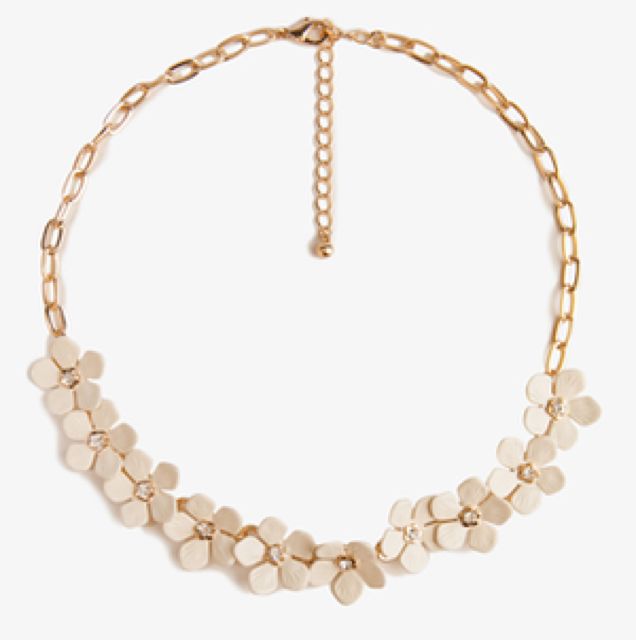Forever 21 White Flower Statement Necklace Women s Fashion Jewelry Organisers Necklaces on Carousell