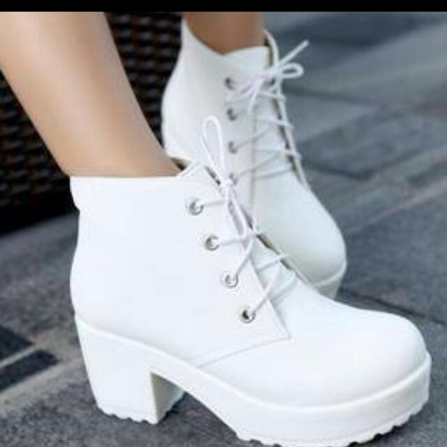 Stylenanda white boots clearance