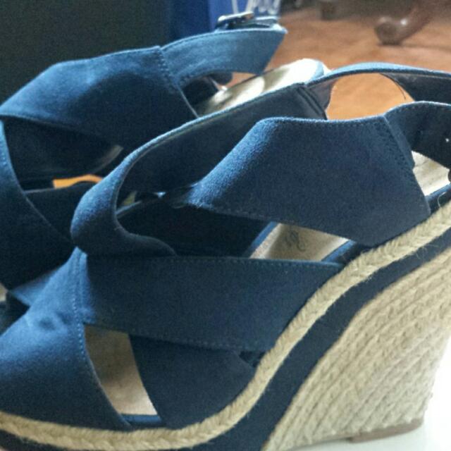 Wedge flip store flops new look