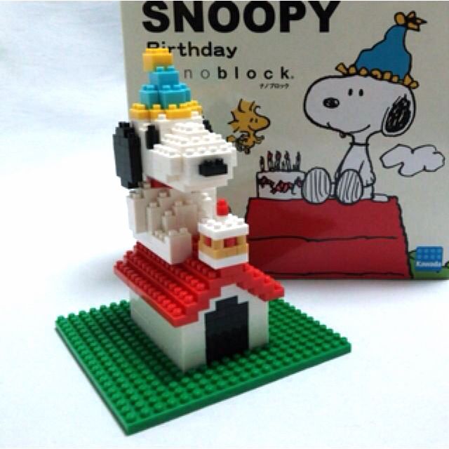 Snoopy Nanoblock, Hobbies & Toys, Toys & Games on Carousell
