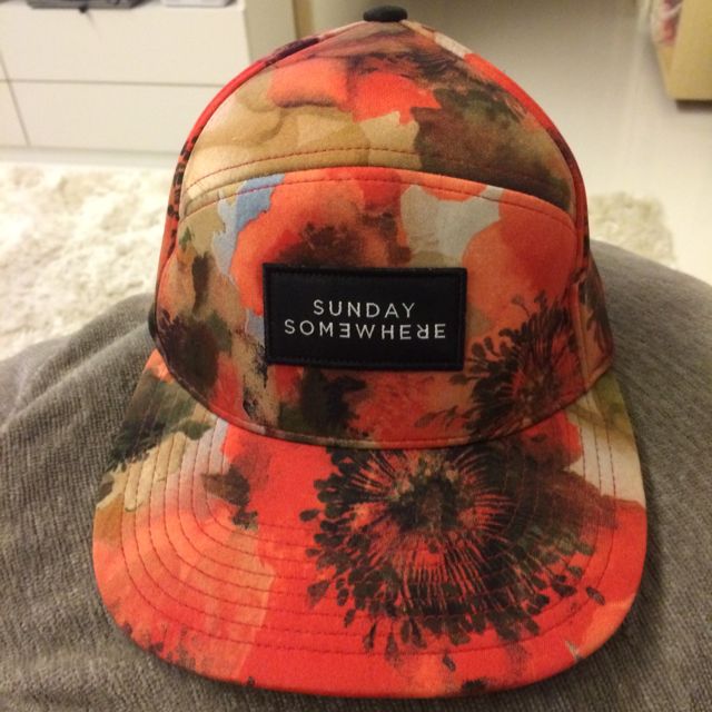 Sunday Somewhere Floral Cap, Women display picture 3