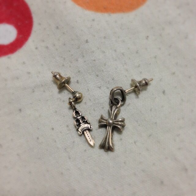 Chrome hearts earring men online