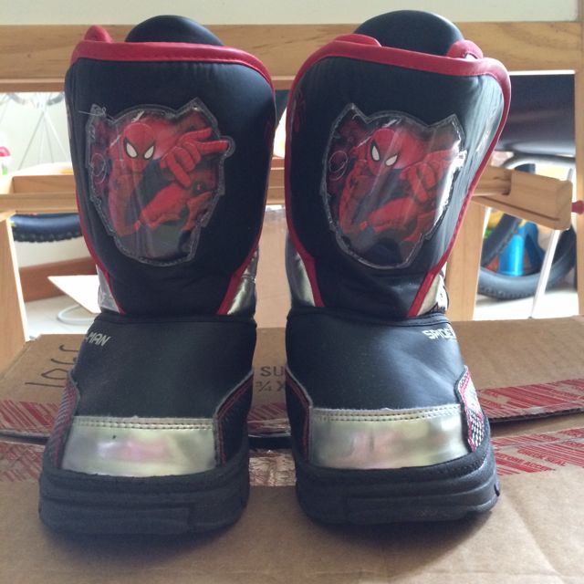 spiderman winter boots