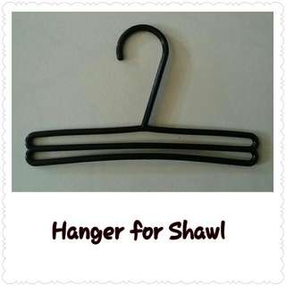 Shawl Hangers Organizer for Muslimah Hijab Tudung Ladies Mask, Women's  Fashion, Muslimah Fashion, Hijabs on Carousell