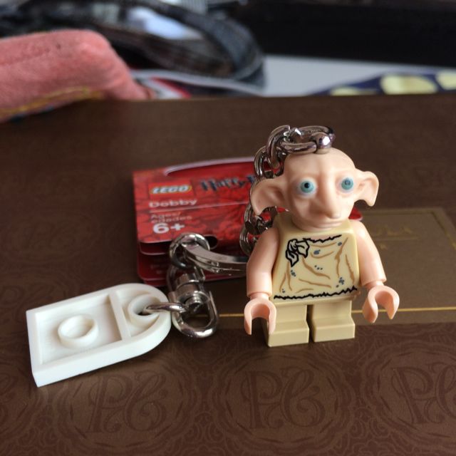 Brand New LEGO Harry Potter Dobby Keychain