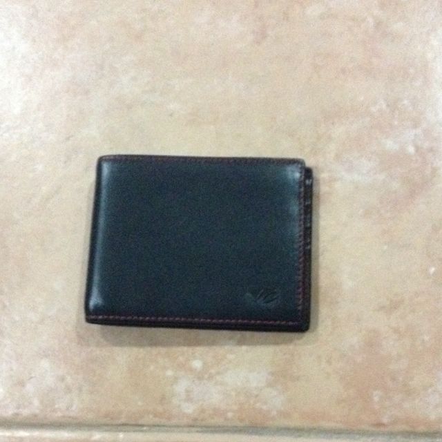 Van garie wallet new arrivals
