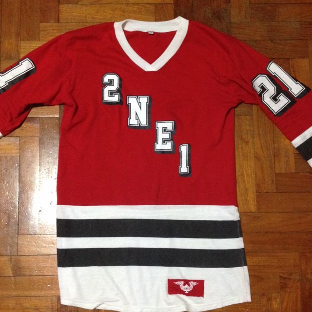red hockey jersey
