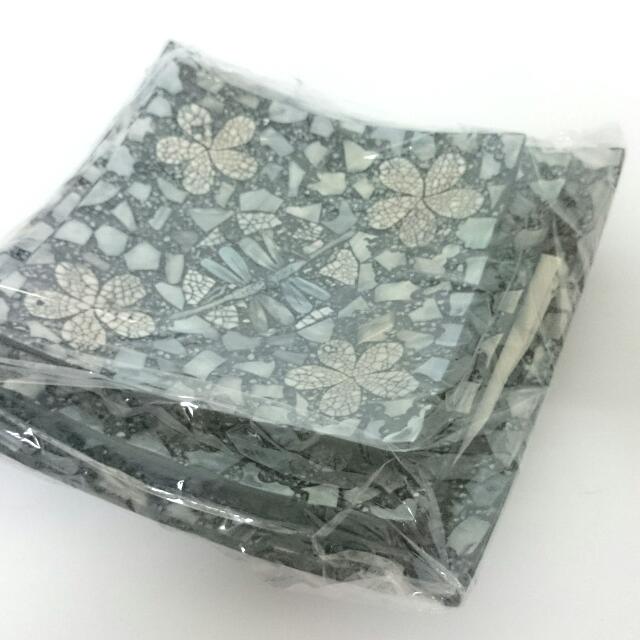 Table Centrepiece (Category: Tables & Sets) located in Singapore. Submitted by popnstuff (Listing ID 7433648, Image 2). Description: .
