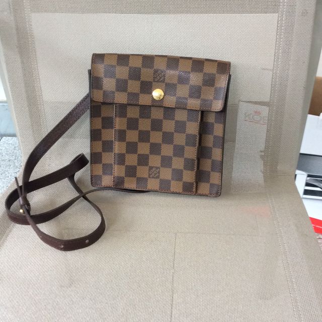 lv damier ebene sling bag