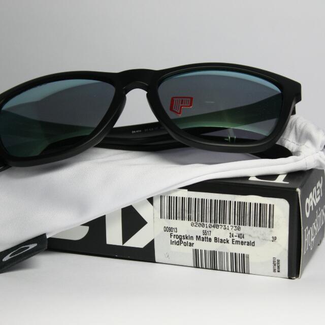 Oakley FROGSKINS Matte Black W Emerald Iridium Polarized Men s Fashion Watches Accessories Sunglasses Eyewear on Carousell