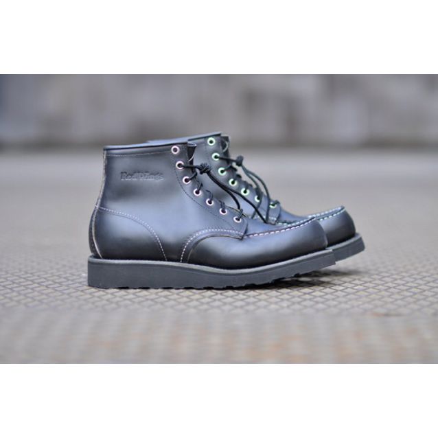 Redwing Moc Toe Black Sole Size 6