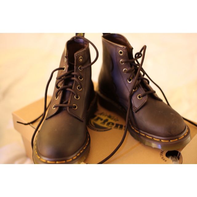 dr martens 1460 6 eye