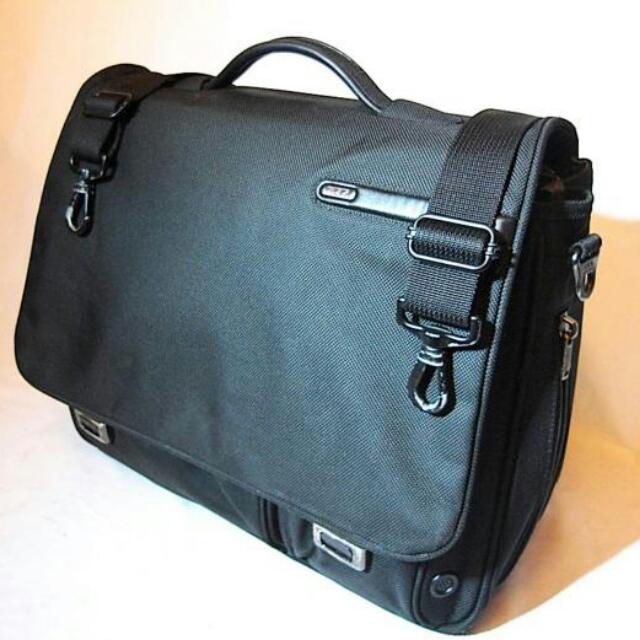 Tumi Alpha Expandable Messenger Briefcase, Laptop Bag, Men's Fashion