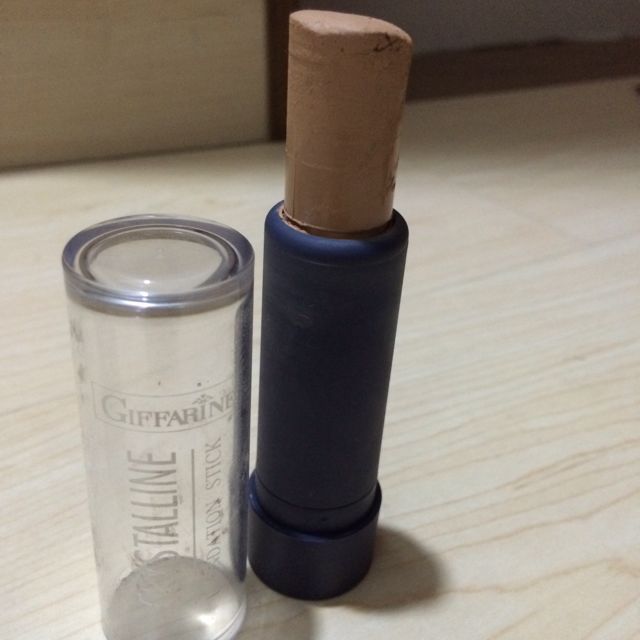 Giffarine Crystalline Foundation Stick Health Beauty On Carousell