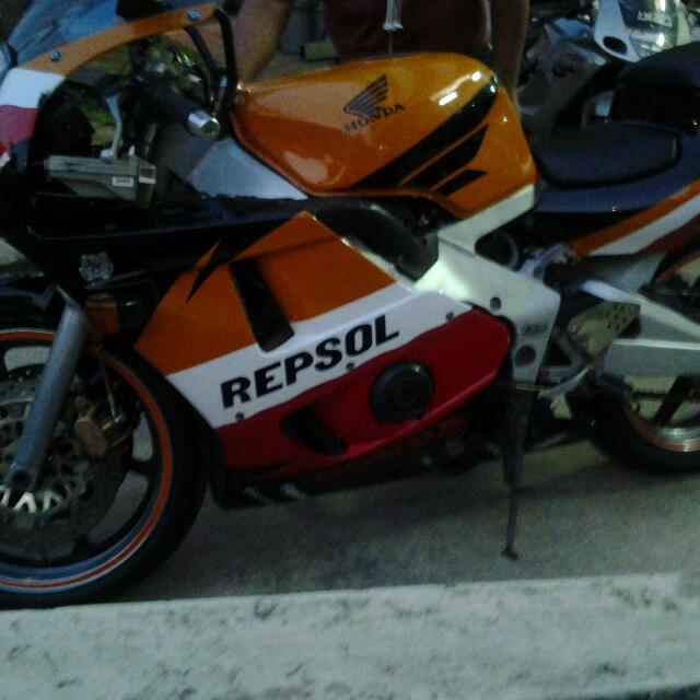 Honda Cbr 400rr Repsol Cars On Carousell