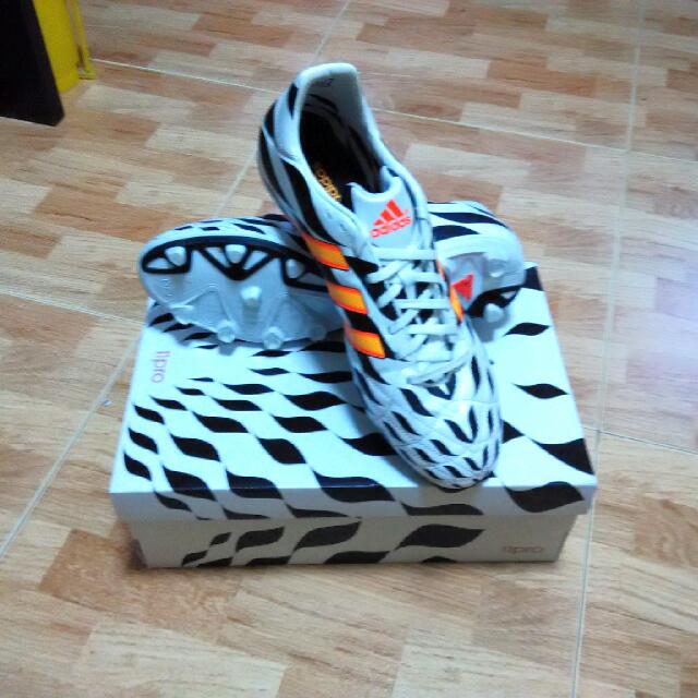 adidas 11nova