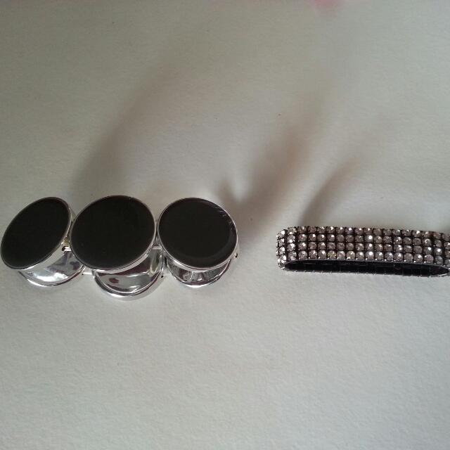 Blessing Braclets (Category: Free Items) located in Singapore. Submitted by gracious123 (Listing ID 7605886, Image 3). Description: Blessing Braclet 1. Grey Colour in circled design. Blessing Braclet 2. Black with Crystals with elasticity. Please kindly pay $3 for postage and handling fee..