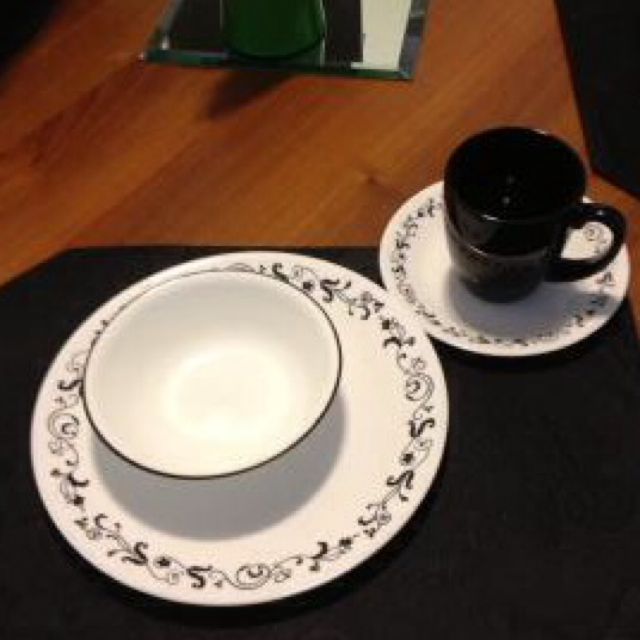 Corelle top garden getaway