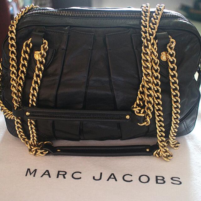 marc jacobs bag with gold chain