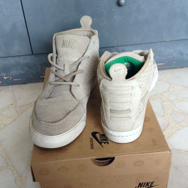 Nike aina top chukka