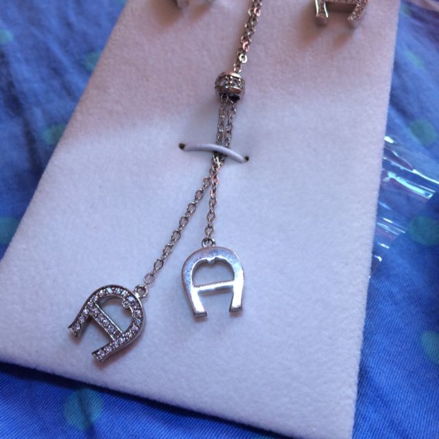 Original Aigner Earring And Necklace Set