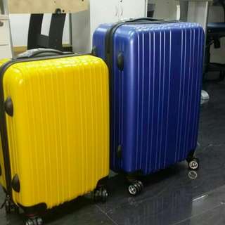 (Reserved) Blue & Yellow Lauggage