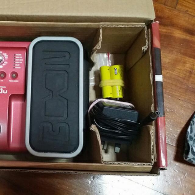 Zoom B2.1u Bass Multieffects pedal (Price Reduced!!!), Hobbies & Toys